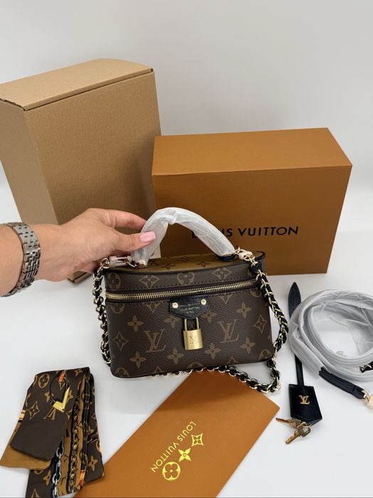 Сумка Louis Vuitton Vanity Monogram Canvas