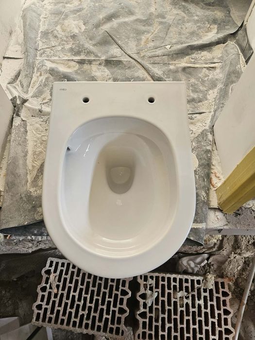 Nowa misa WC z deską