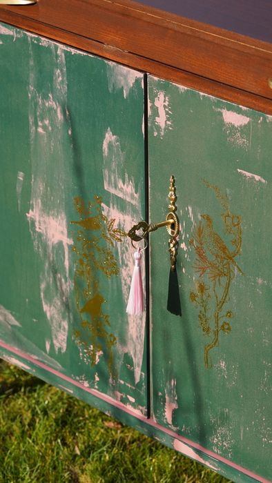 Унікальна супер стильна тумба/комод з робочим місцем