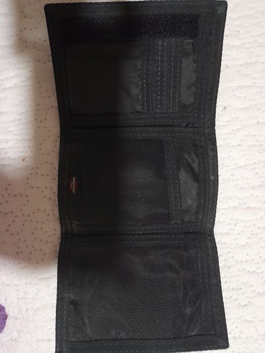 Carteira eastpak
