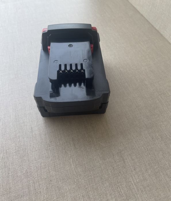 Carregador e Baterias para Makita /Milwaukee / Bosch
