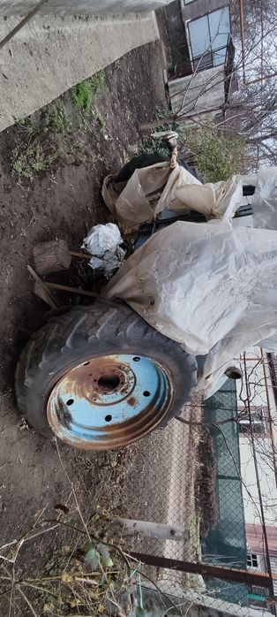 МТЗ 52 по частинах