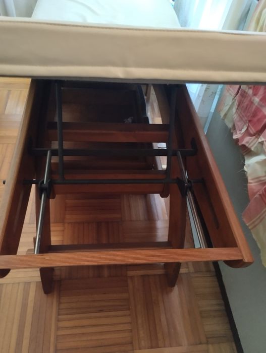 Marquesa tripartida com gaveta