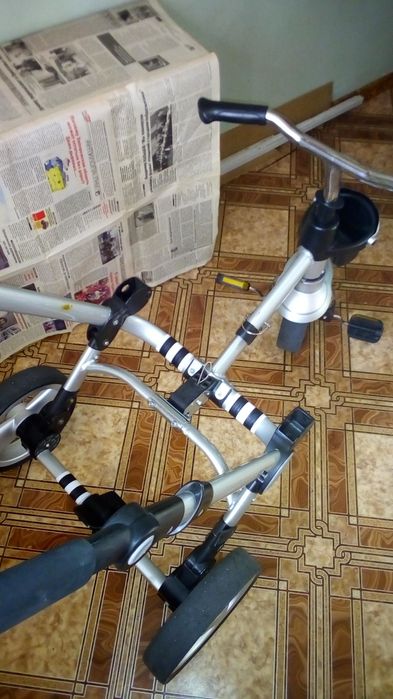 ВЕЛОСИПЕД складной детский 3-х-колесный. ЦЕНА СНИЖЕНА  на одну неделю,