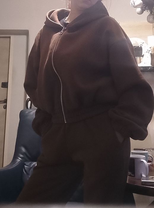 Ciepły dres czekoladowy