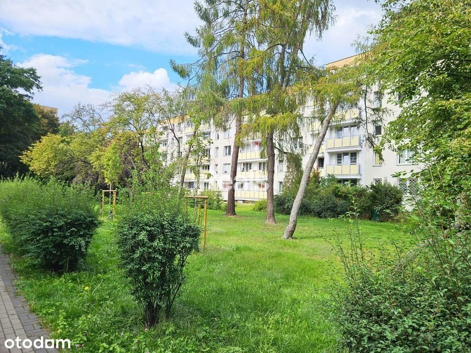 Bródno 2 pokoje dwustronne duży balkon 7 min Metro