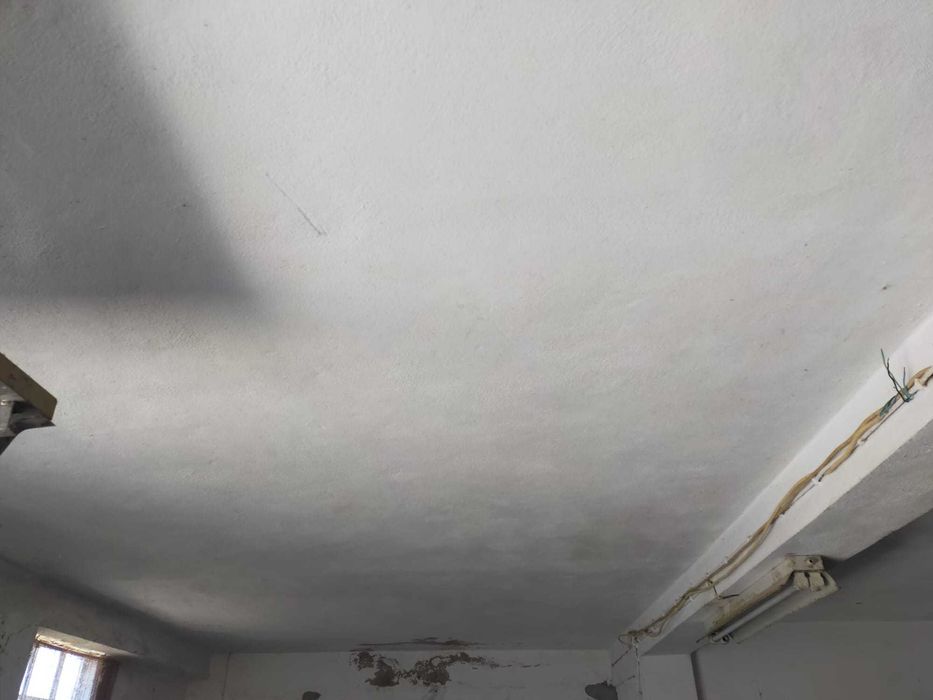 Garagem / Armazém 70m2 para arrendar