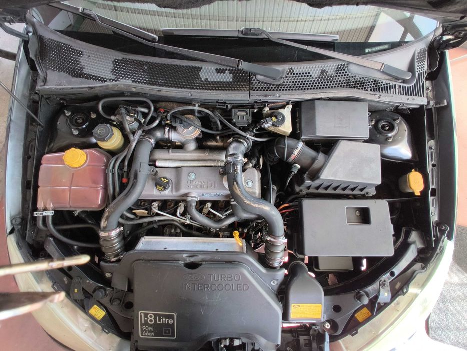 Ford Focus 1.8 90Cv