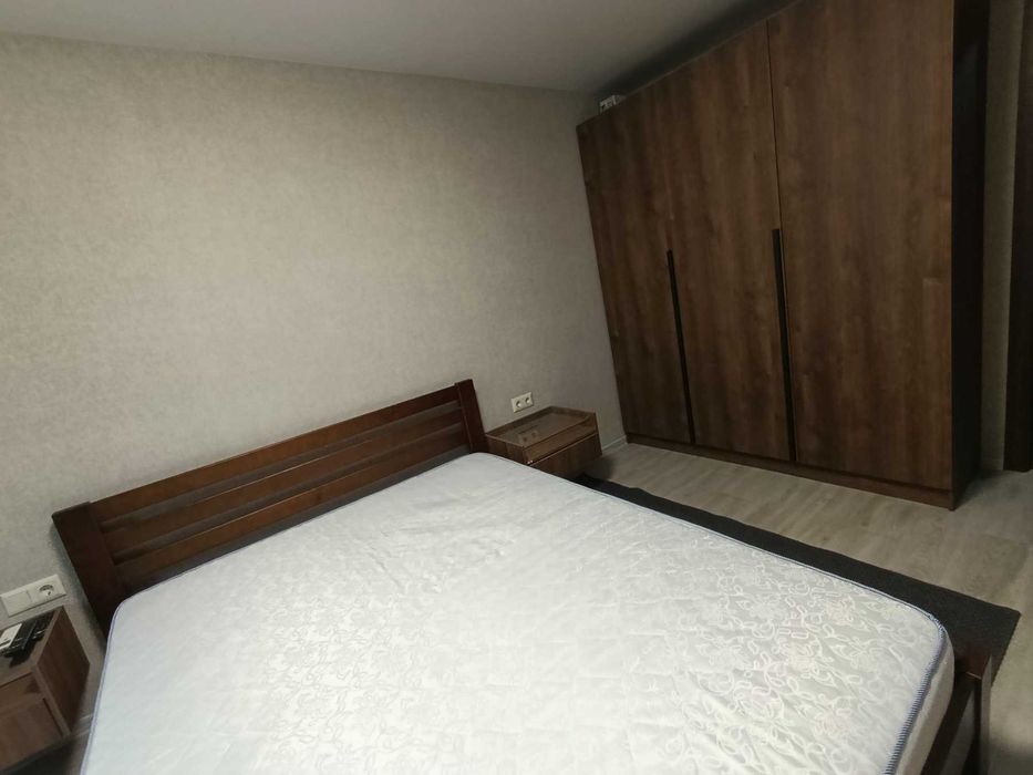 Здам 1 квартиру в  центрі  на любий термін