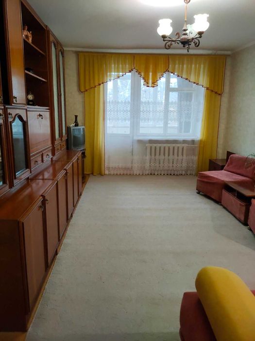 Аренда 2-х к. квартиры в центре Корабельного района.