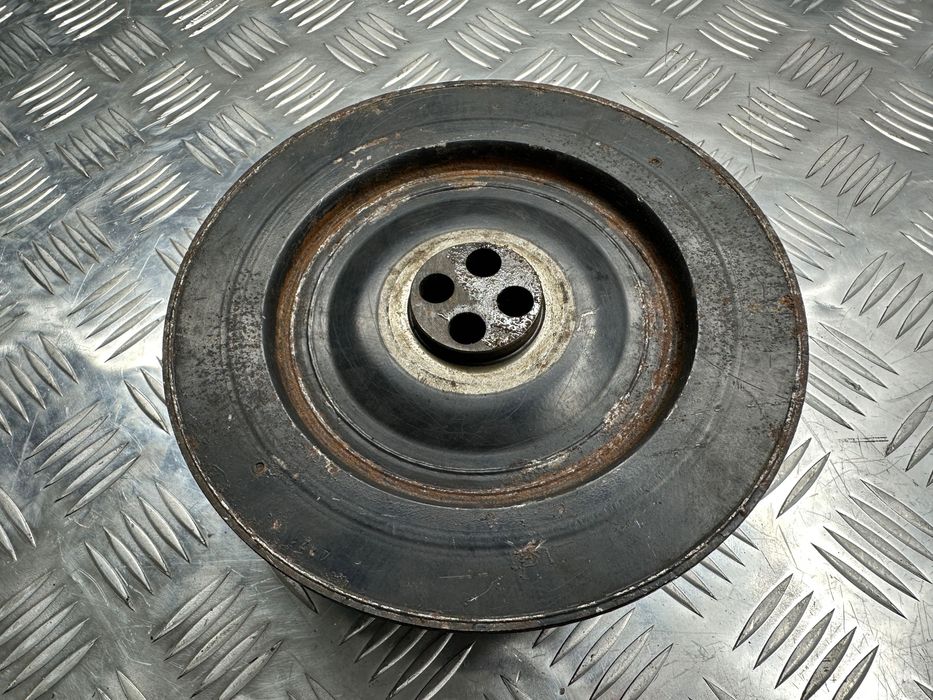 Шкив коленвала  BMW  m57 bmw 3/5/7/x3/x5/x6 11237793593