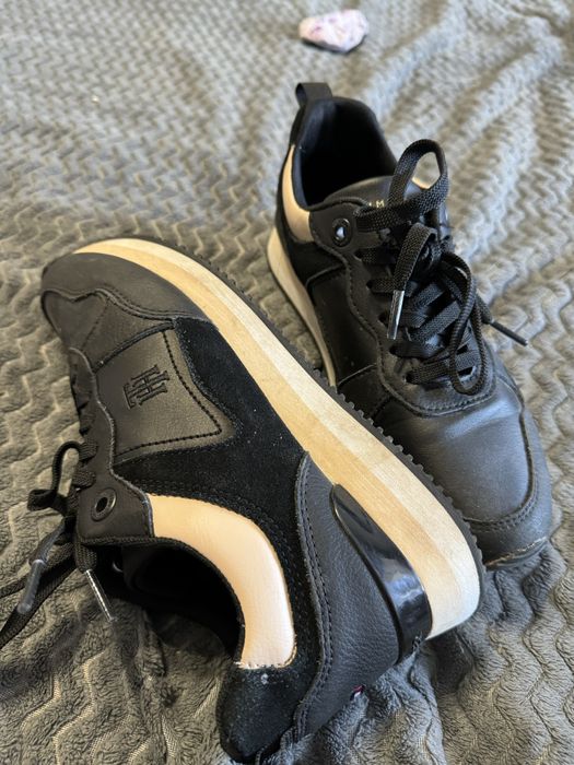 Кросовки Tommy Hilfiger жіночі кросівки