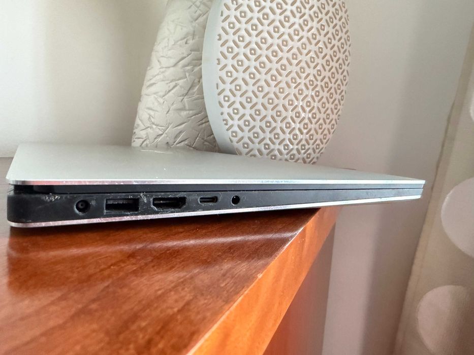 Dell XPS 15 9570|15.6"FHD|i7-8750H|16Gb|512Gb|Geforce GTX1050 Ti 4Gb|