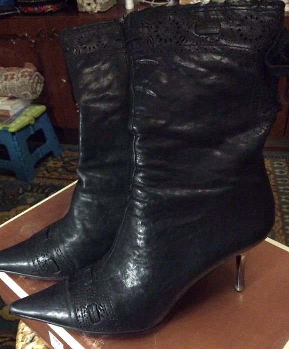 Сапожки женские