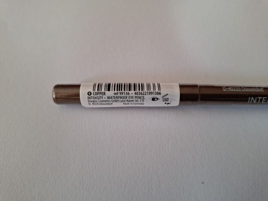 Kredka do oczu Douglas Intensity Waterproof  Nr 9, Copper - brąz