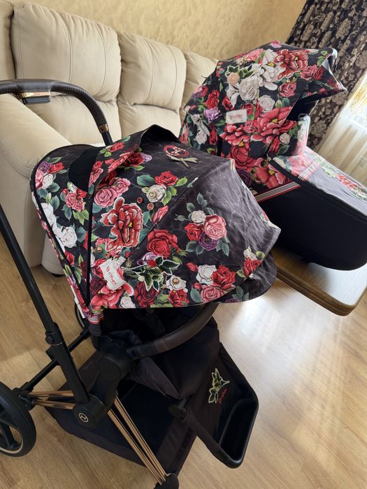 Коляска універсальна Cybex Priam 4.0 Spring Blossom