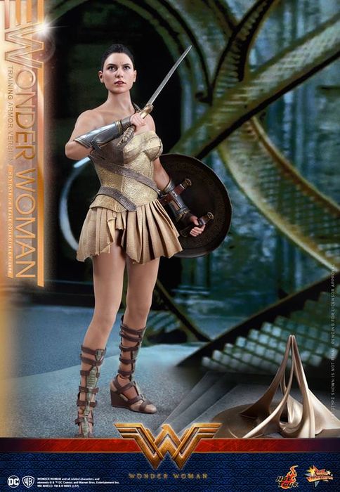 Фигурка 1/6 hot toys mms424 WONDER WOMAN (TRAINING ARMOR VERSION)