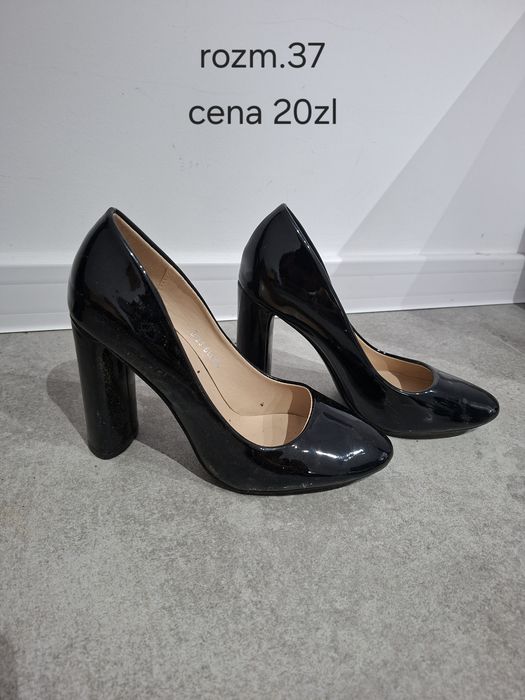 Buty na słupku damskie