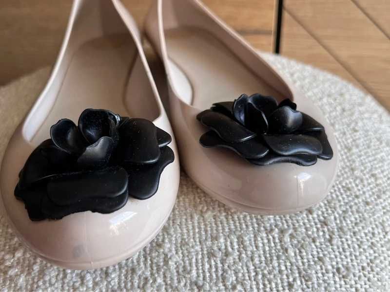 Mel by Melissa pudrowe balerinki rozmiar 38