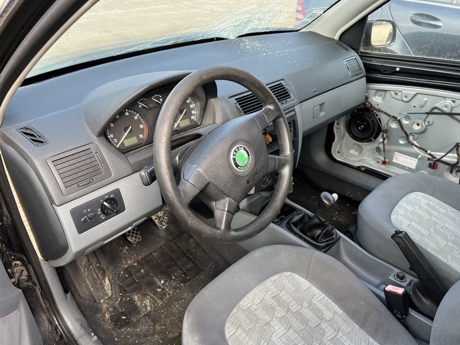 Skoda Fabia Gasolina ano 2000 para pecas