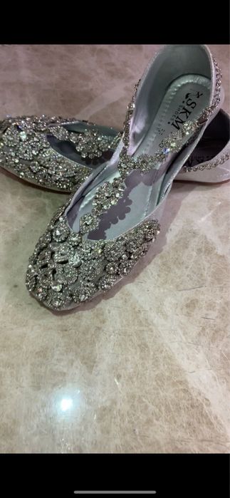 Для школьниц.Продам.