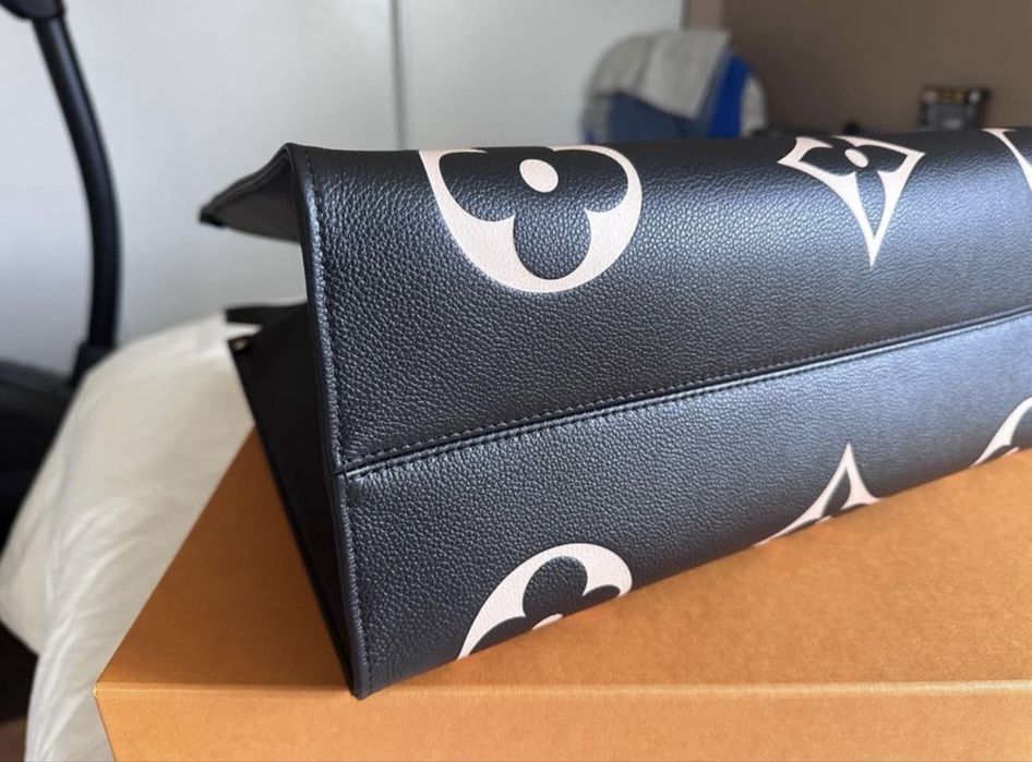 Louis Vuitton OnTheGo Tote