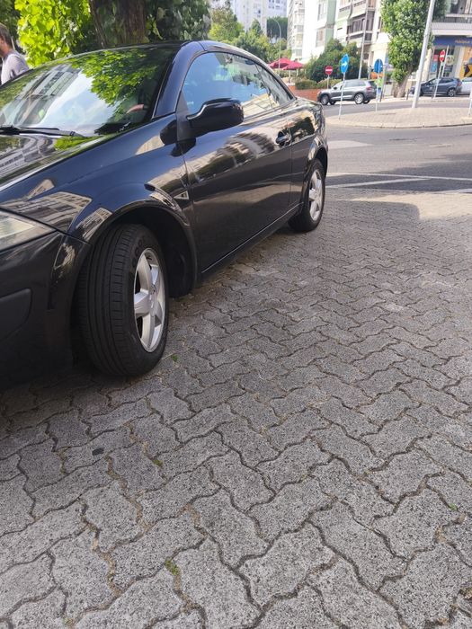 Renault Megane 1.9 DCI versão karmann
