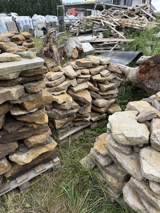 Piaskowiec do ogrodu na chodnik ładny gruby czysty