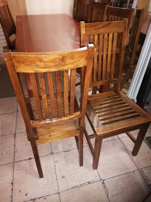Stół +sześć krzeseł drewno tekowe