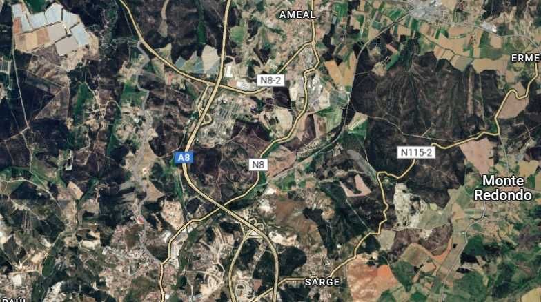 Moradia com cerca de 200m2 - Aldeia Nova