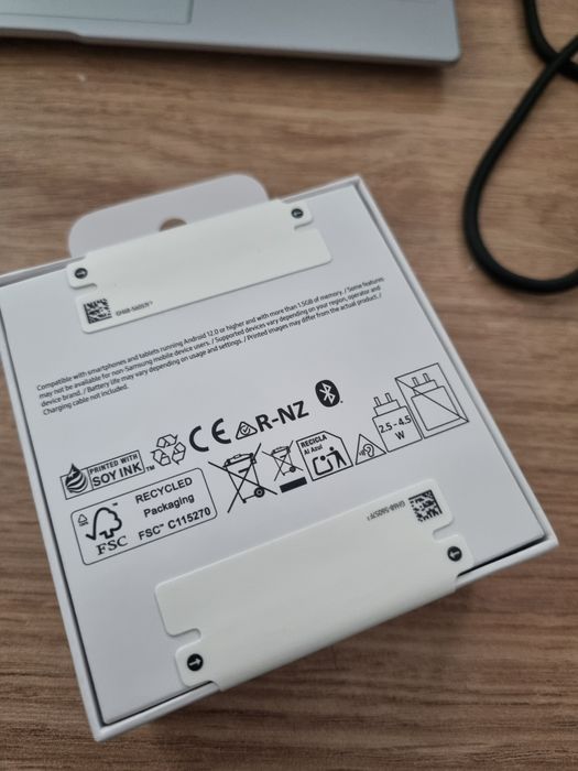 Samsung galaxy buds 4 black