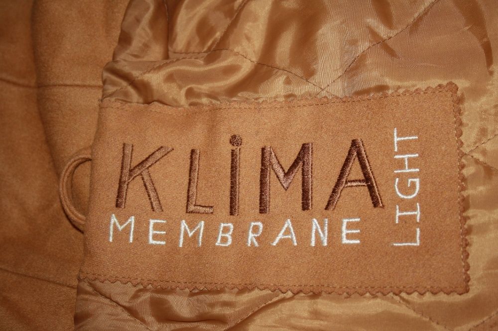 Plaszcz kurtka z kapturem orginalna -Klima -Light