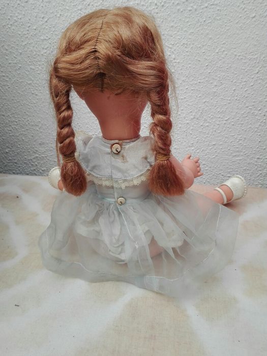 Boneca "BELLA" muito antiga