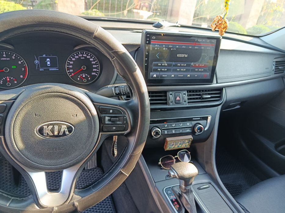 Авто KIA K5 2016 газ