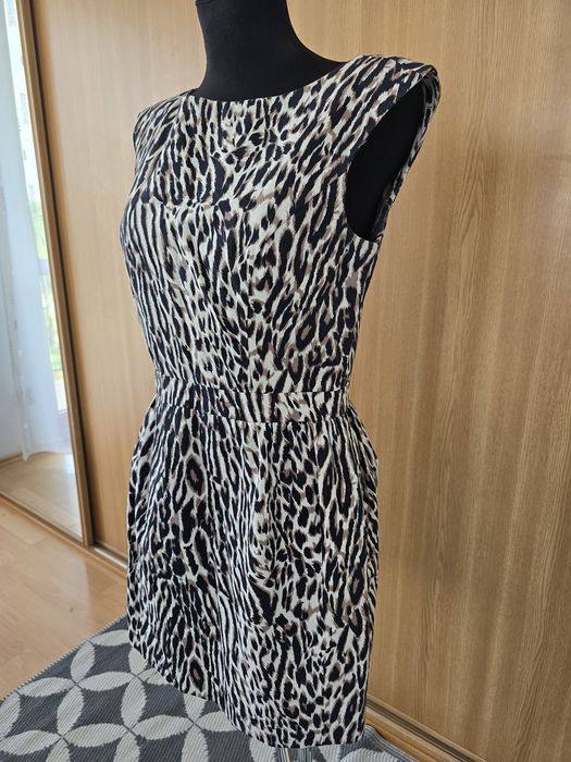 Sukienka letnia warehouse w panterkę 12