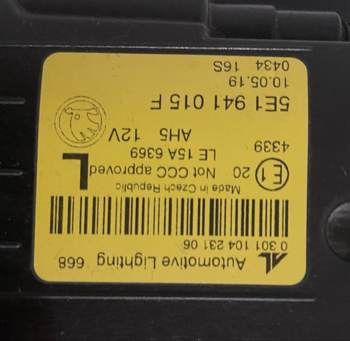 Skoda Octavia III lift  / lampa lewa przednia przód Full Led