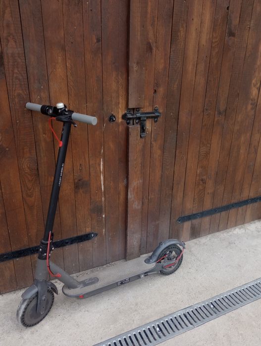 Sprzedam hulajnogę elektryczną