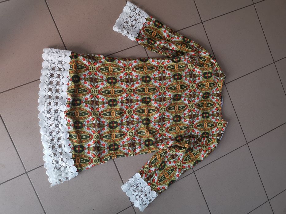 Folkowa tunika boho z ażurem koronka haft kwiatowy wzór r L 40