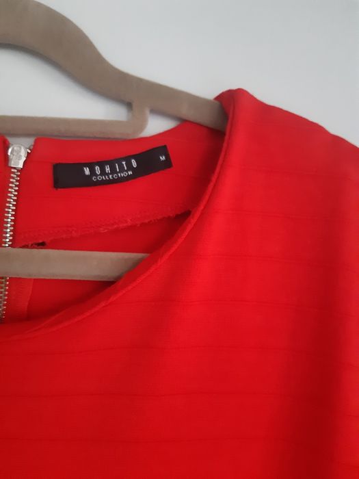 Sukienka przed kolano, czerwona. Mohito. M