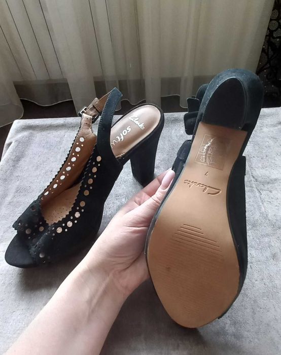 Туфли, босоножки из натуральной замши.