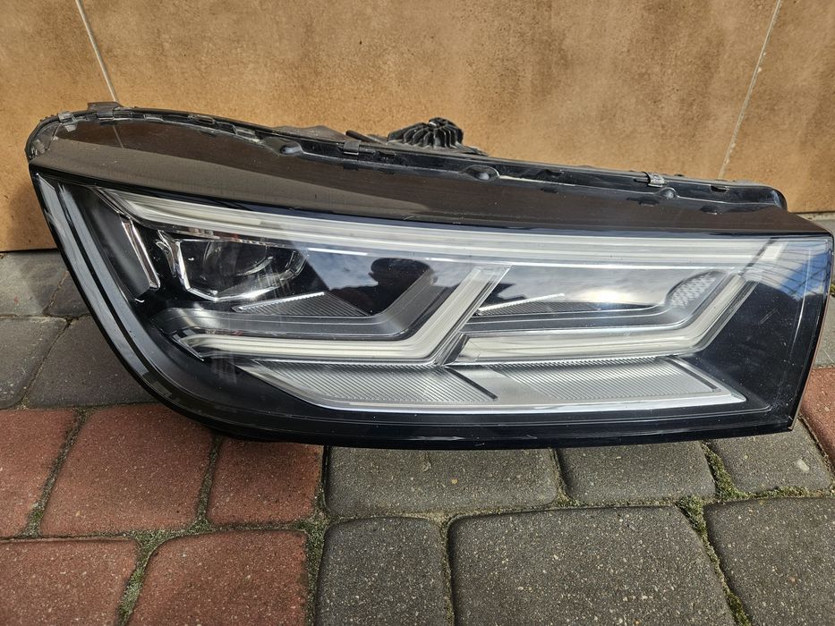 Lampa AUDI Q5 80A FY 80A941036 Prawa Matrix