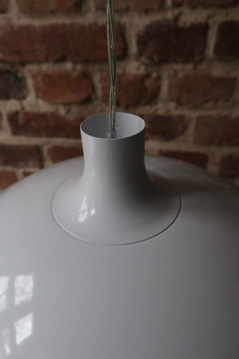 Biała duńska lampa wisząca space age mid century