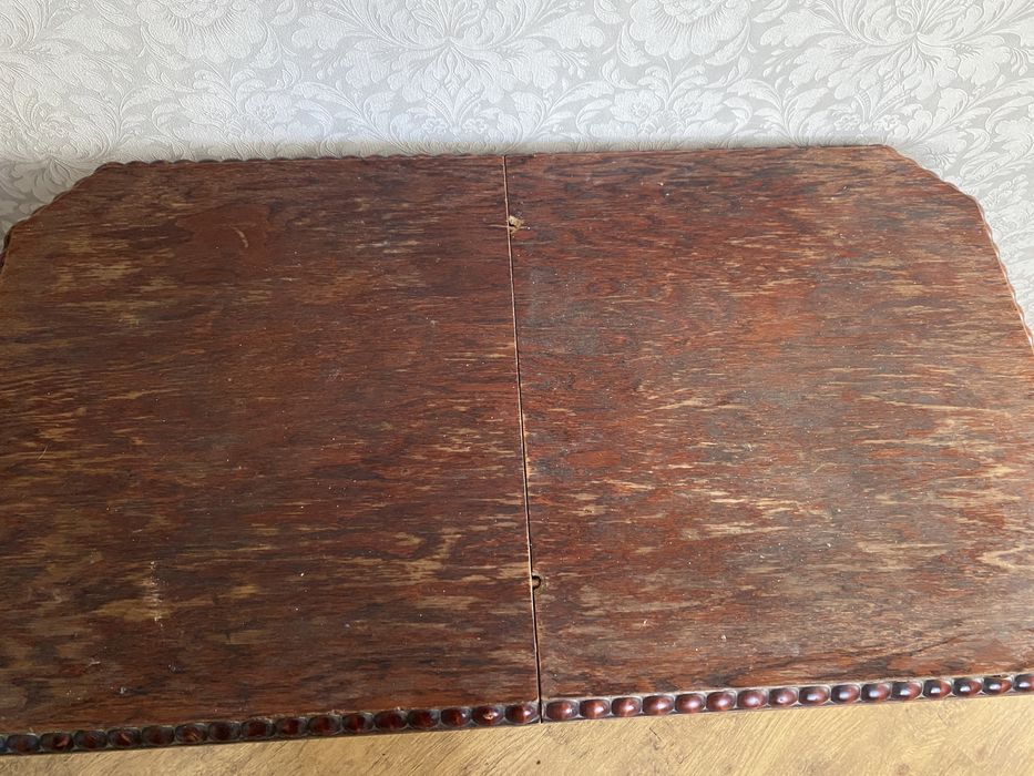 Розкладний стіл