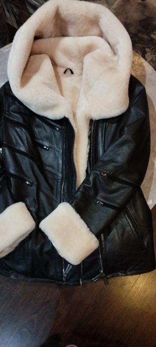 Продам дубленку кожа овчина