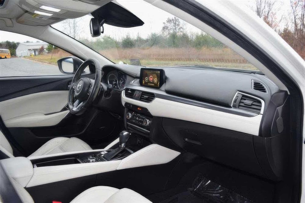 Mazda 6 Touring      2018