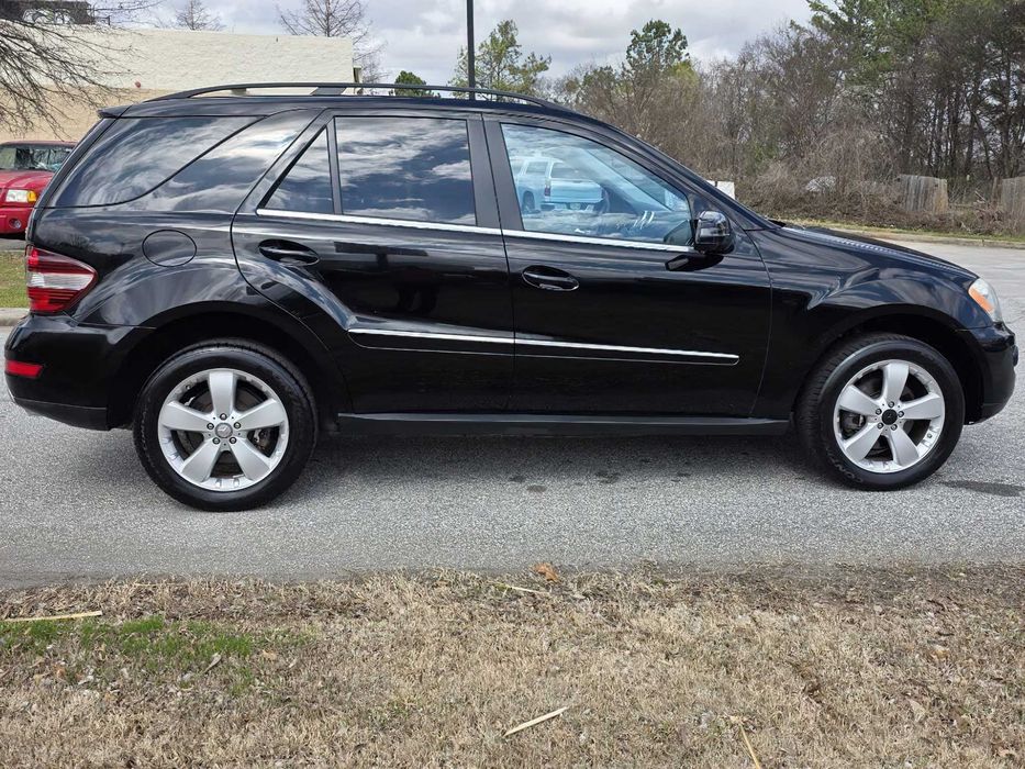 Mercedes-Benz M-Class ML 350 4MATIC      2011