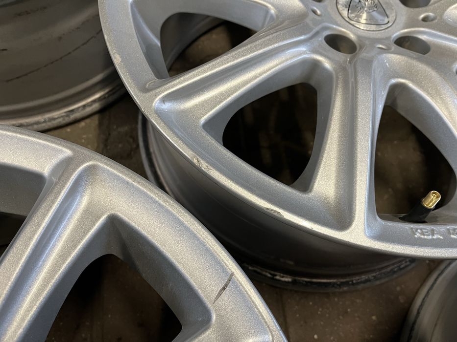 Felgi 17 Aluminiowe Aluett 5x112 Audi Vw Mercedes Skoda Seat Bmw
