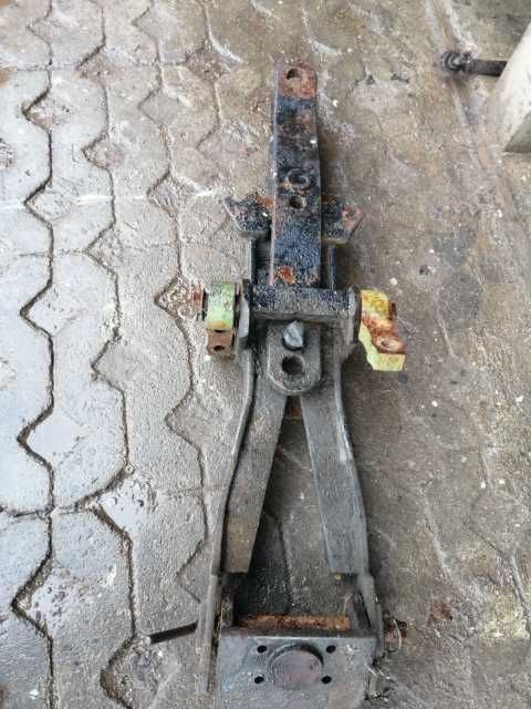 Zaczep dolny pomocniczy Ursus c4011,c355,c360,3p,kpl. WYSYŁKA