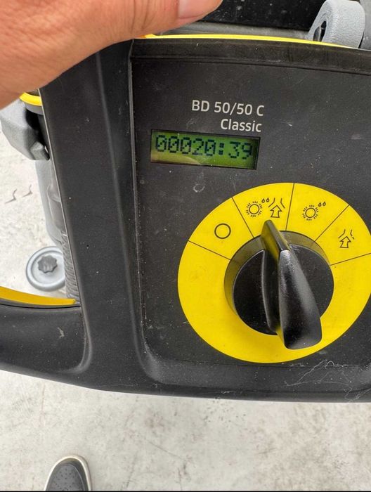 AUTOLAVADORA KÄRCHER PRO BD 50/50 C — A BATERIA