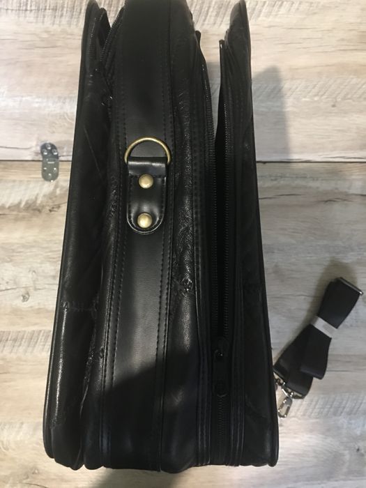 Сумка/портфель/соквояж для ноутбука